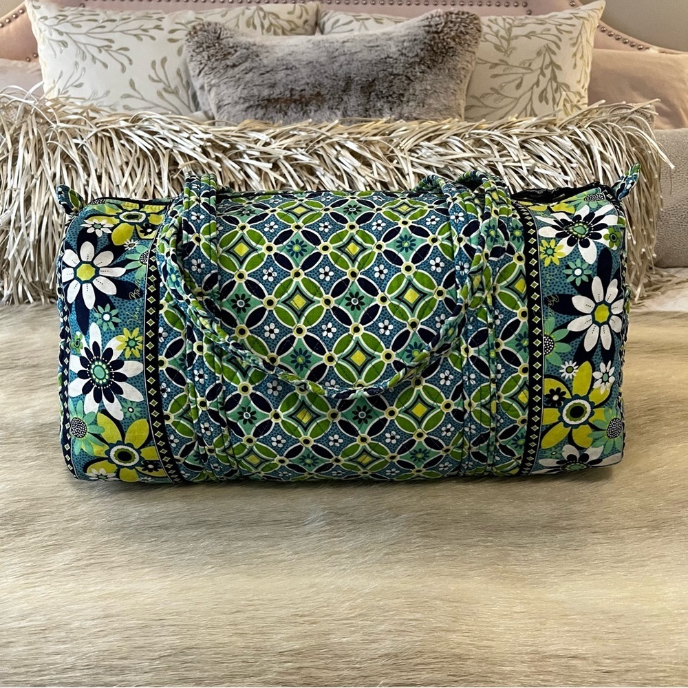 VERA BRADLEY Daisy Daisy 2008 M Duffle Bag Carryon Green Blue Girl Scouts Y2K